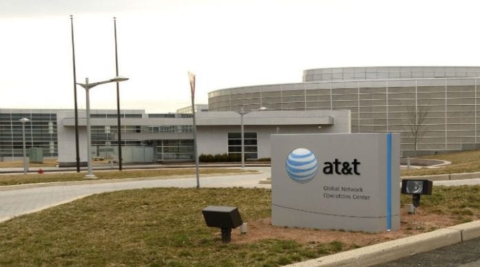 AT&T to buy Nextel Mexico