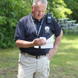 Up in the air: Verizon, drones and the public safety market 6 First Responder with smartphone 1