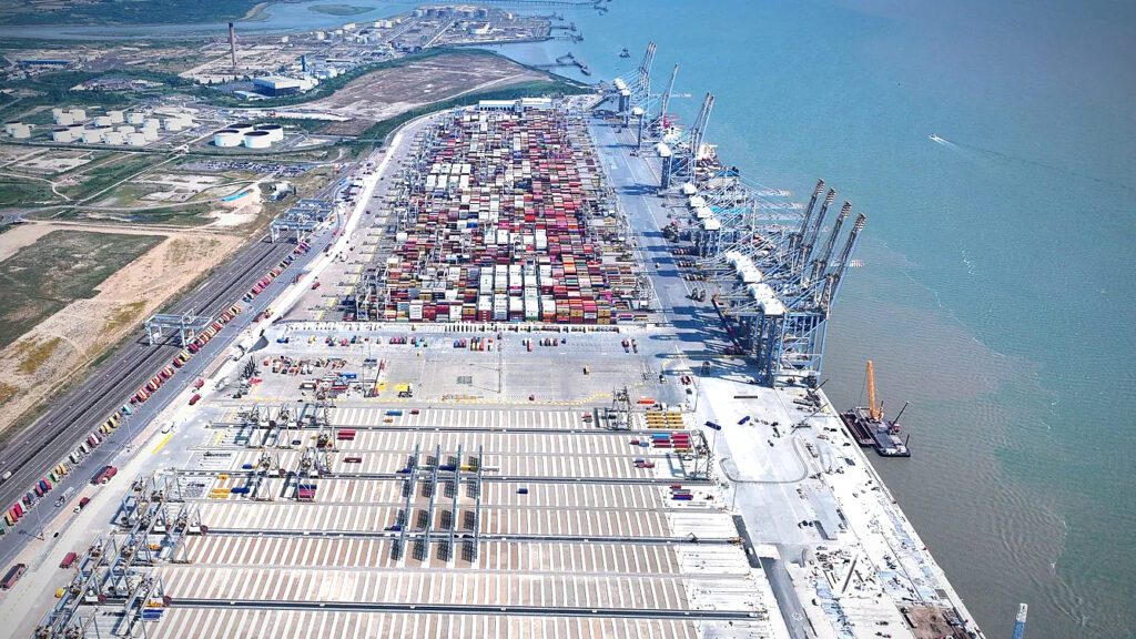 The ‘special’ one – Verizon and Nokia talk team sports at Thames Freeport 6 London Gateway DP World Verizon Nokia